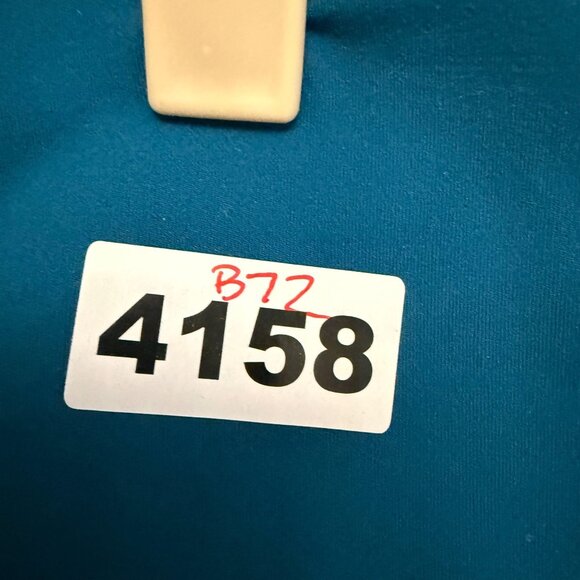 Athleta Women's Short Sz L Teal Blue Salutation Stash 5 inches High Rise Stretch - Picture 6 of 6